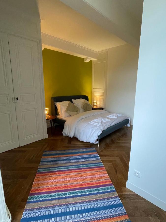 Appartements Au Chateau Ars Ars-sur-Formans Luaran gambar