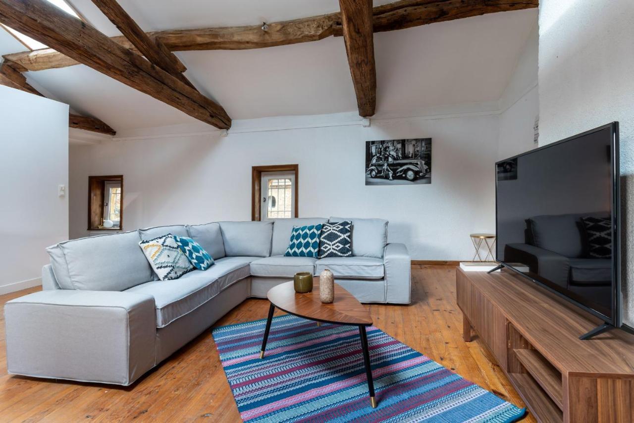 Appartements Au Chateau Ars Ars-sur-Formans Luaran gambar