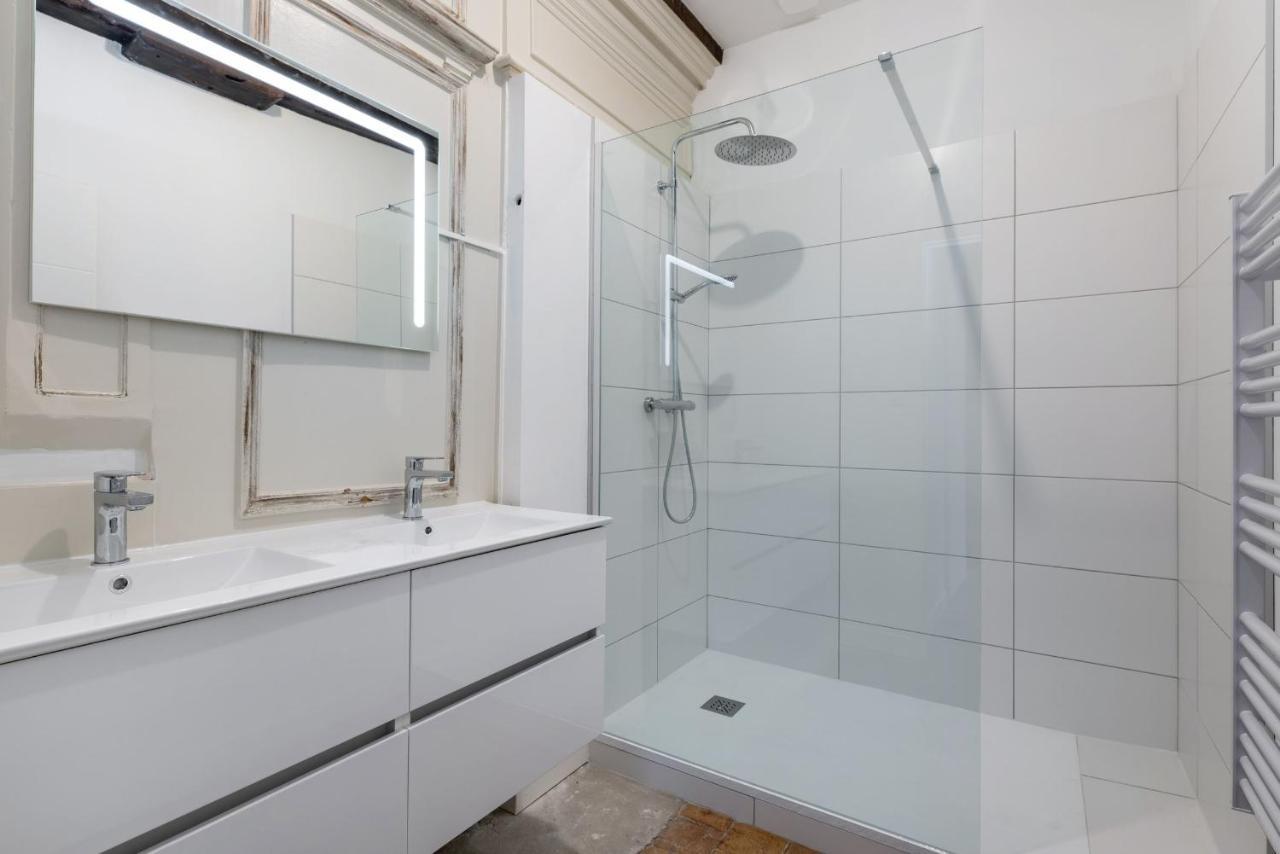 Appartements Au Chateau Ars Ars-sur-Formans Luaran gambar
