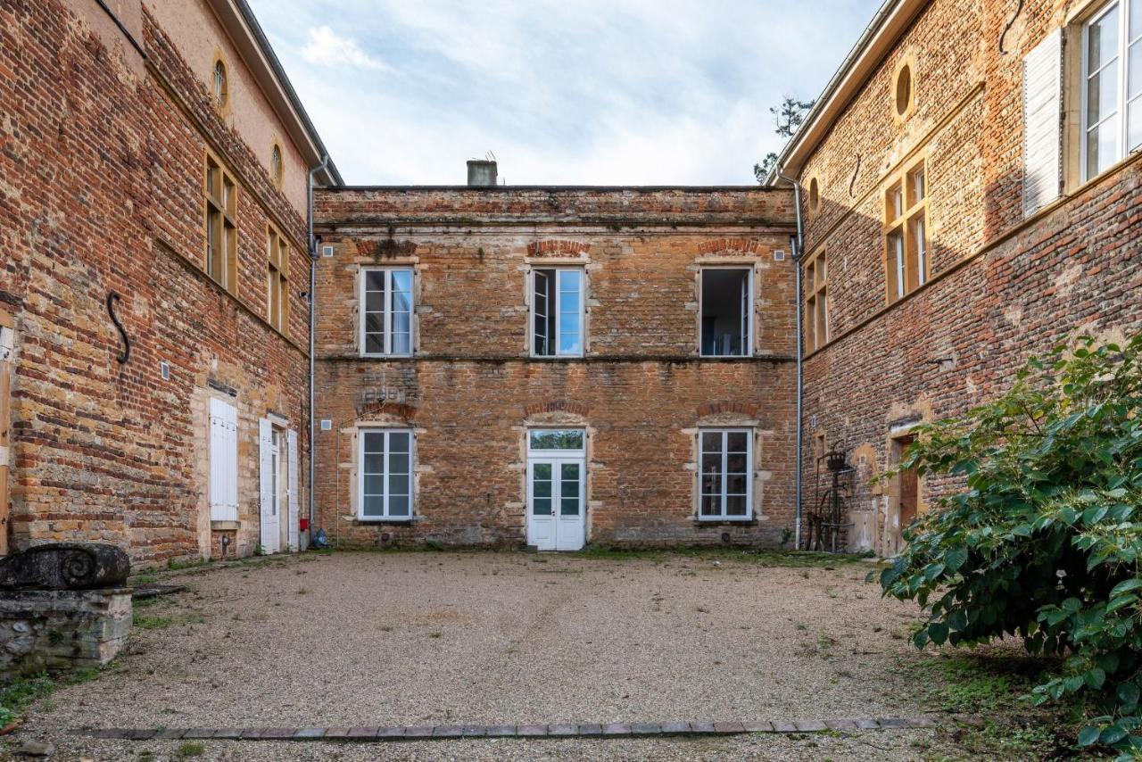 Appartements Au Chateau Ars Ars-sur-Formans Luaran gambar