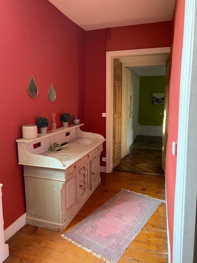Appartements Au Chateau Ars Ars-sur-Formans Luaran gambar