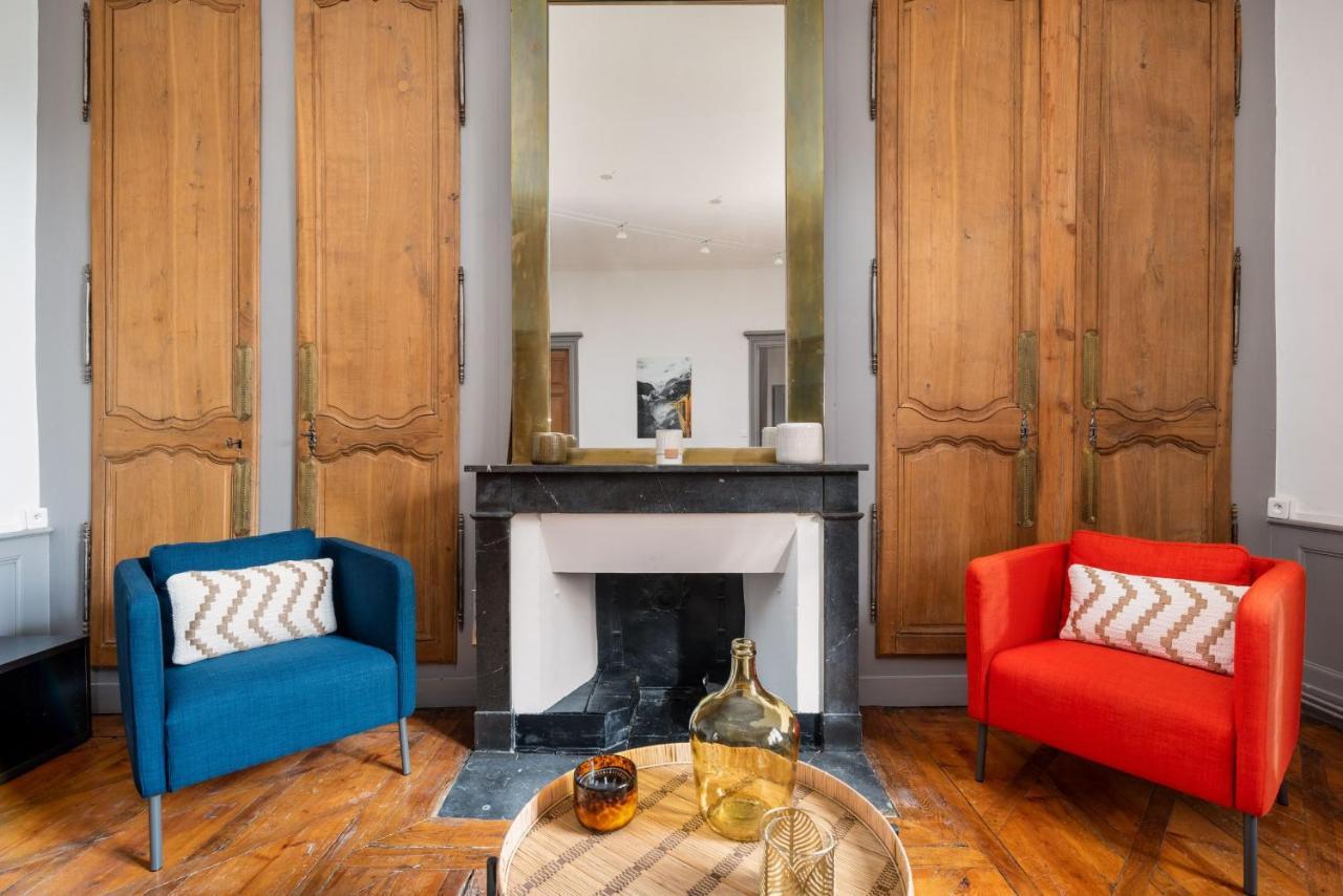 Appartements Au Chateau Ars Ars-sur-Formans Luaran gambar